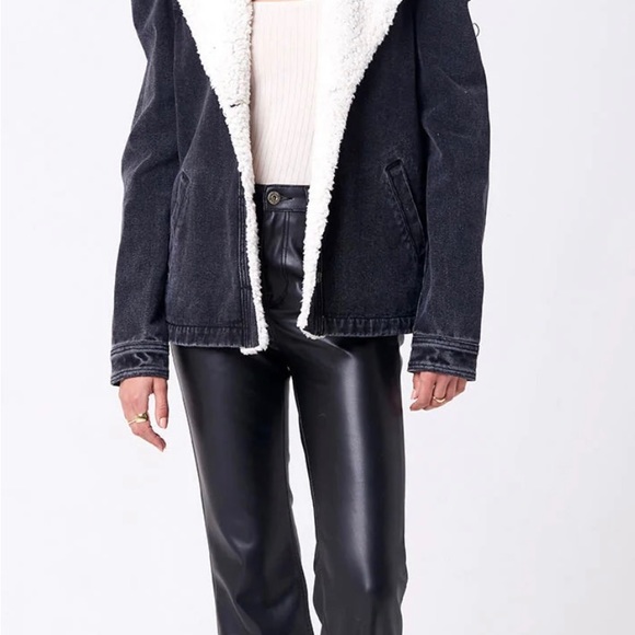 Women’s Sherpa black denim jacket - Picture 2 of 6